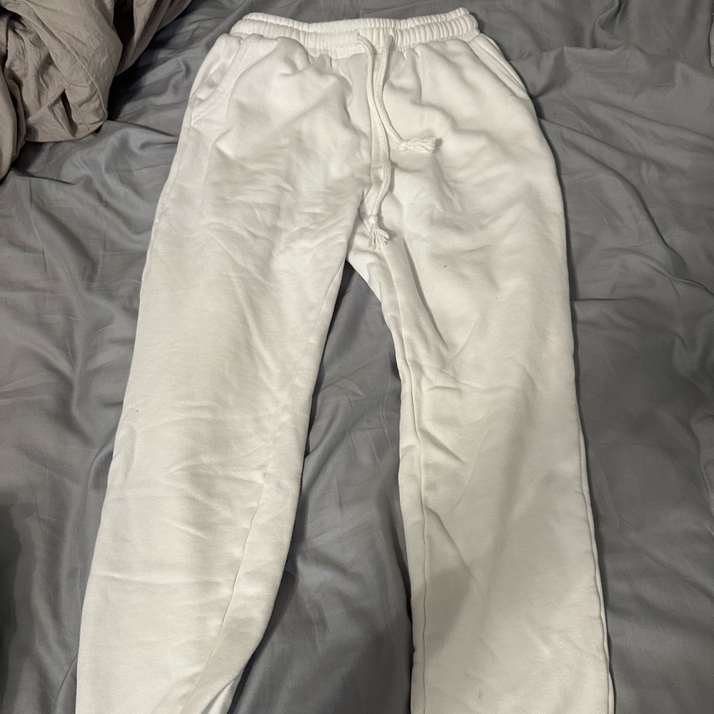 white sweatpants from shein